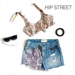 RACHEL ROY Denim Floral & Studs Faded Distressed Jean Shorts 25